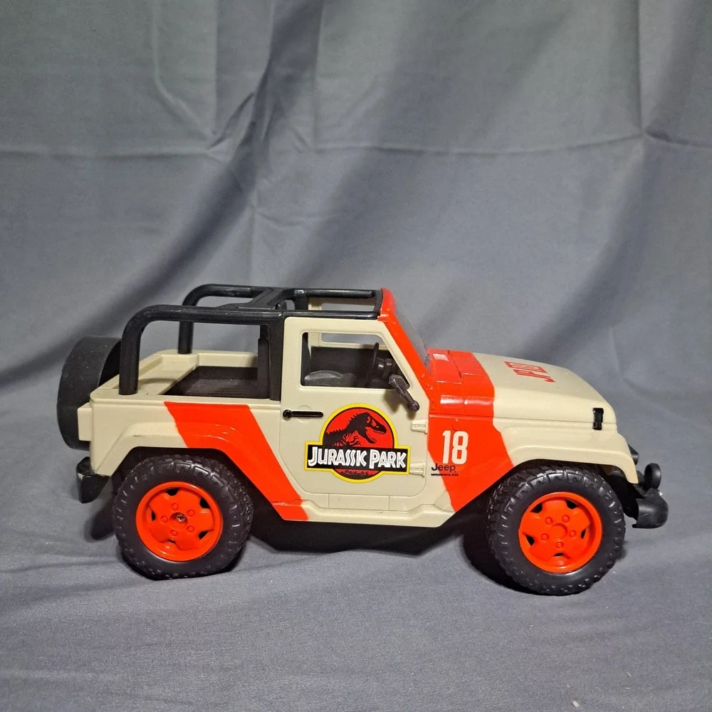 Matchbox‎ Jurassic World Park Legacy Collection JEEP WRANGLER 2017 W/ Winch JP18